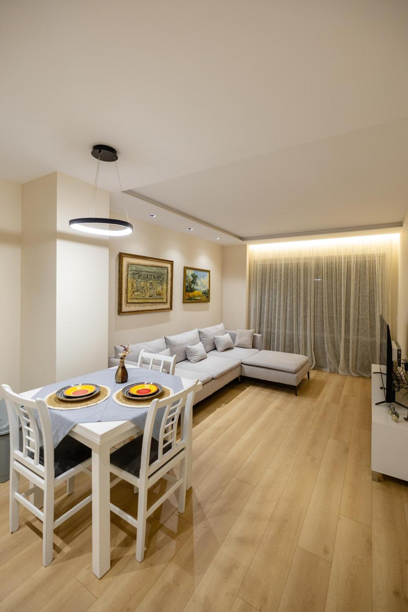 Luxury Center Observatori Apartment Tirana Exterior photo